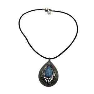 Black Corded Howlite Stone Silver Tone Pendant Necklace 15 in With Extender